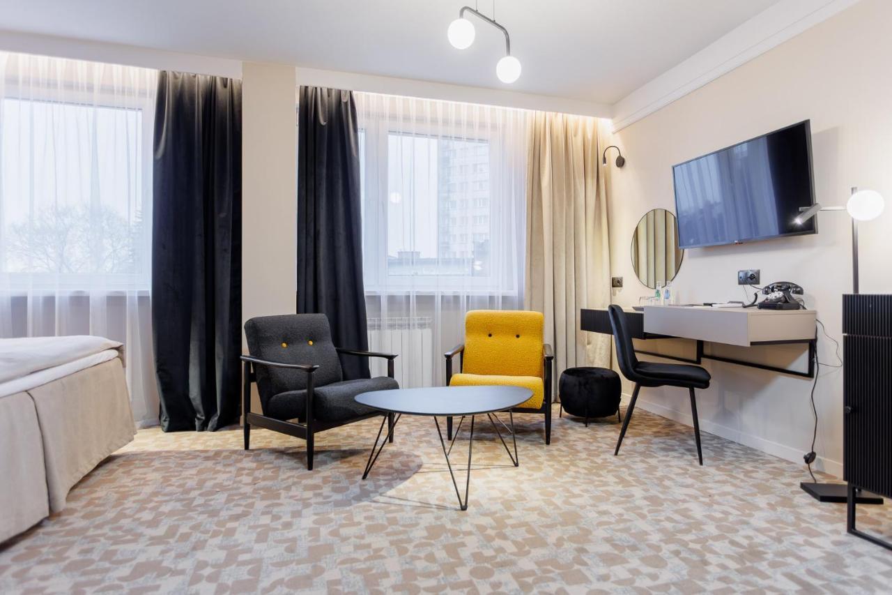 Hotel Tarnovia Tarnów Esterno foto