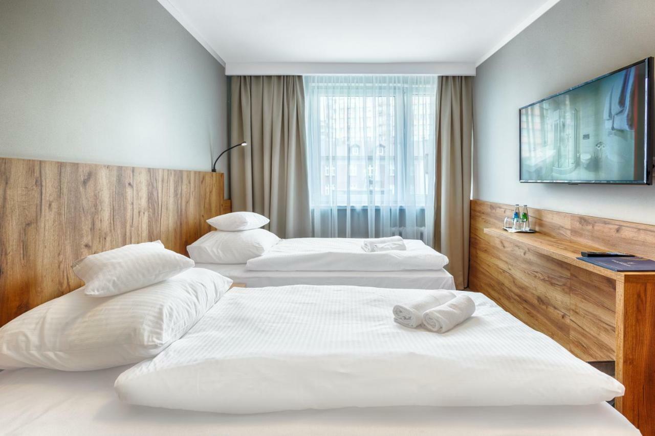 Hotel Tarnovia Tarnów Esterno foto